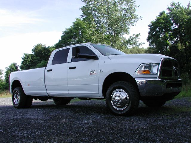 2011 Dodge Ram 3500 AWD, DVD, Navi, Rear Camera