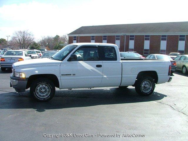 1997 Dodge Ram Pickup Base