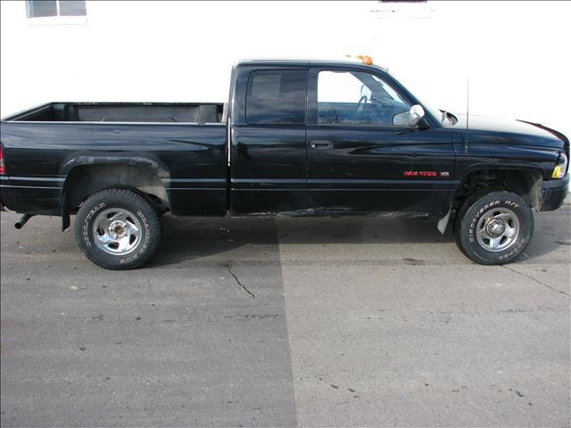 1997 Dodge Ram Pickup Base