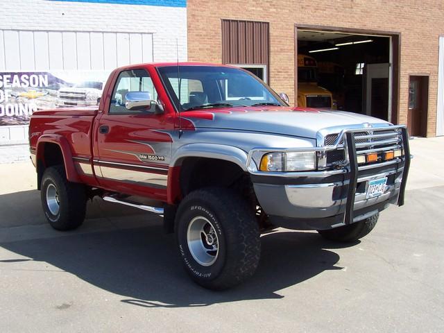 1997 Dodge Ram Pickup 4 Dr 2.5 Sedan