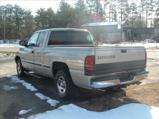 1998 Dodge Ram Pickup Base