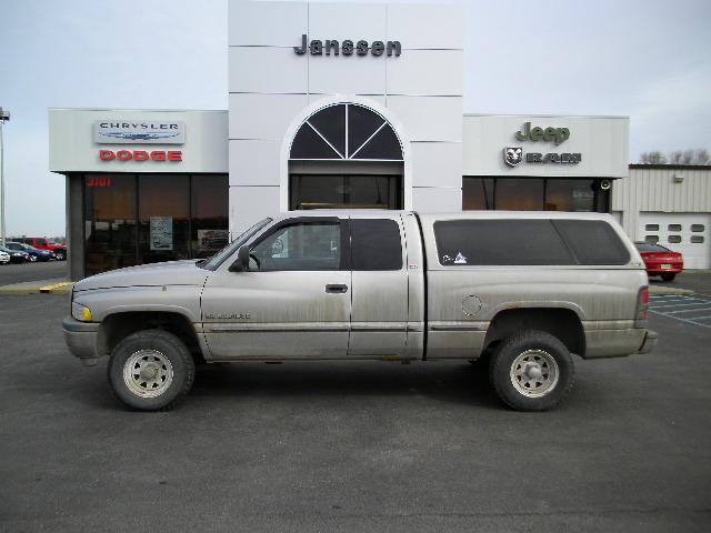 1998 Dodge Ram Pickup SLT