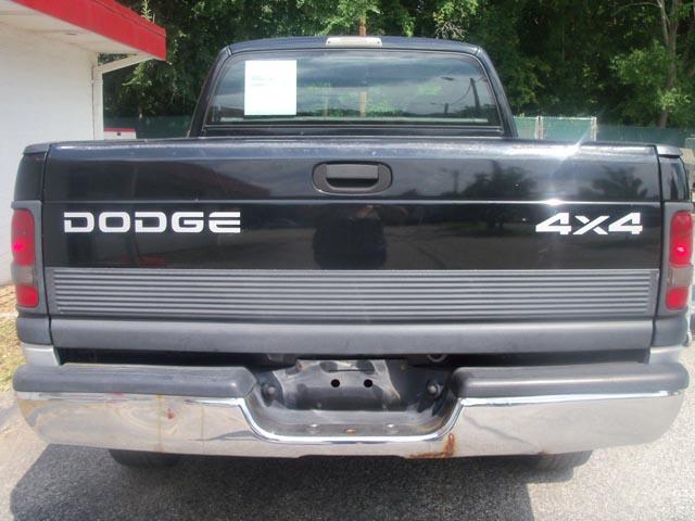 1999 Dodge Ram Pickup 1500 LT 4WD