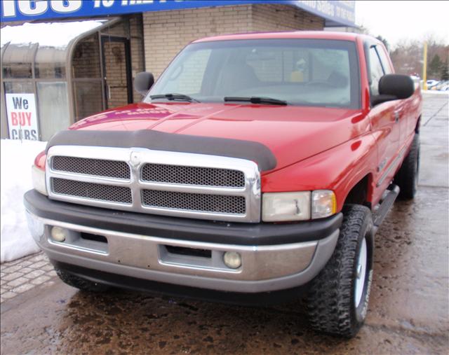 2000 Dodge Ram Pickup SLT