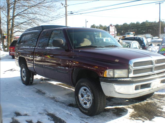 2000 Dodge Ram Pickup Base