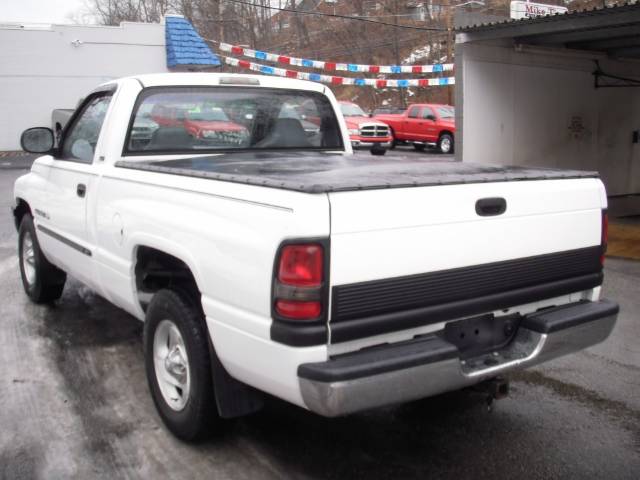 2000 Dodge Ram Pickup Unknown