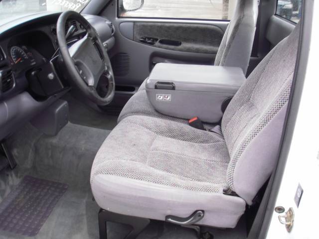 2000 Dodge Ram Pickup Unknown