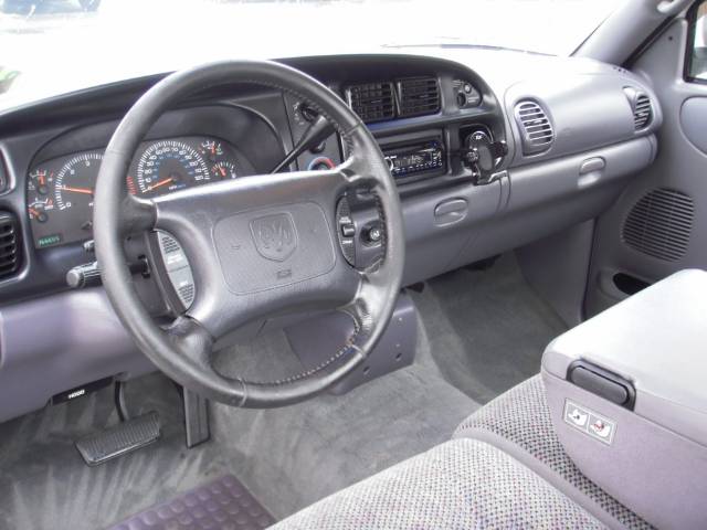 2000 Dodge Ram Pickup Unknown