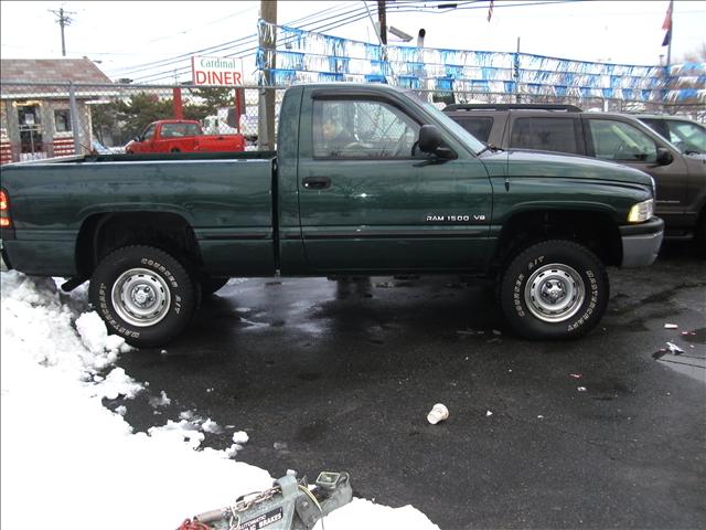 2000 Dodge Ram Pickup 45