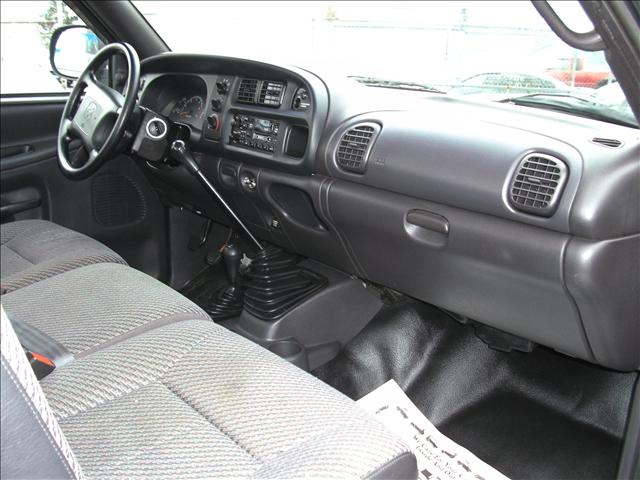 2000 Dodge Ram Pickup 45