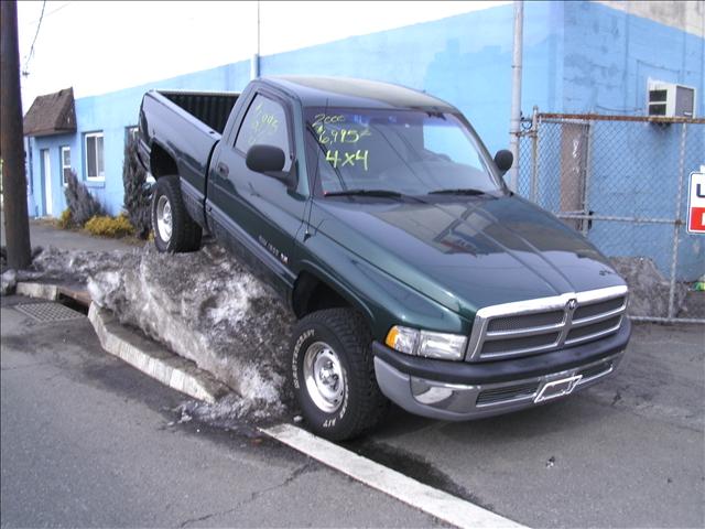 2000 Dodge Ram Pickup 45