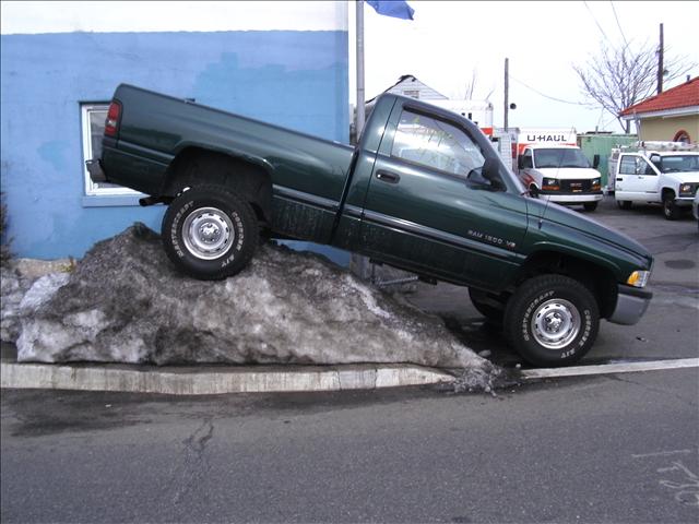 2000 Dodge Ram Pickup 45