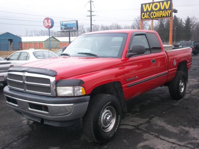 2000 Dodge Ram Pickup 2WD 4dr Ultimate