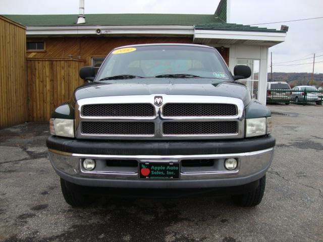 2000 Dodge Ram Pickup SLT