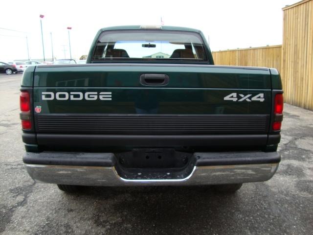 2000 Dodge Ram Pickup SLT