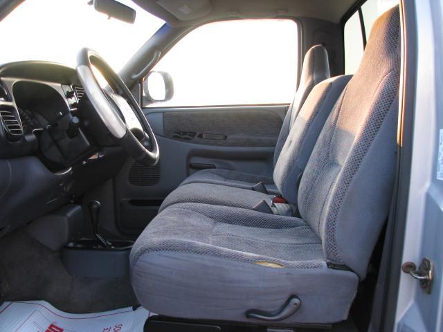 2000 Dodge Ram Pickup Unknown