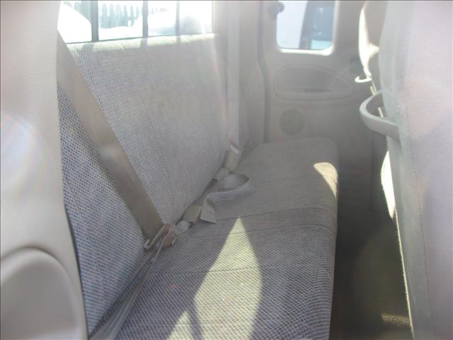 2000 Dodge Ram Pickup SLT