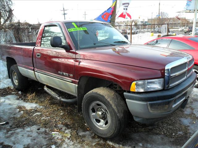 2001 Dodge Ram Pickup Base