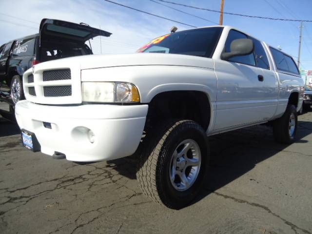 2001 Dodge Ram Pickup XLE V6 Navigation
