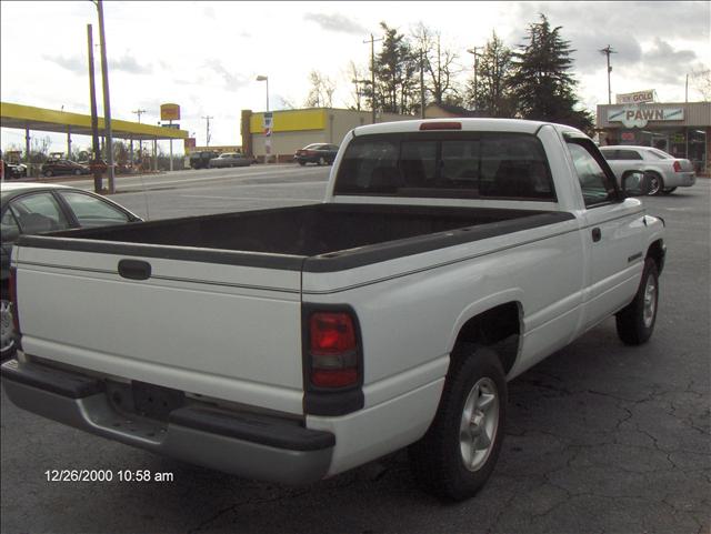 2001 Dodge Ram Pickup Base