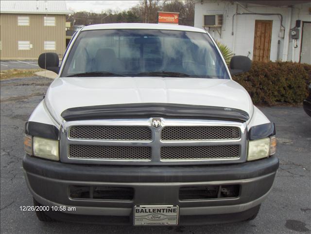 2001 Dodge Ram Pickup Base