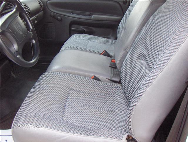 2001 Dodge Ram Pickup Base