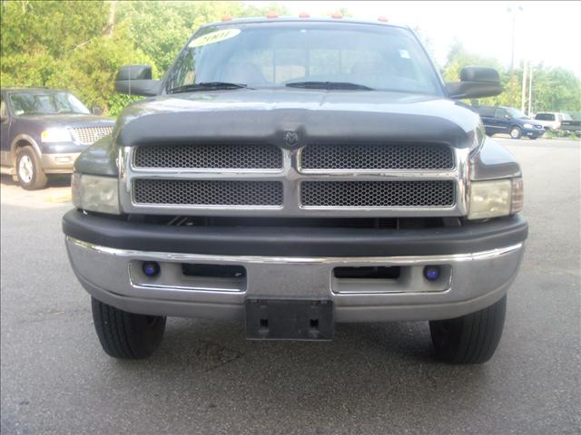 2001 Dodge Ram Pickup 1500 LT 4WD