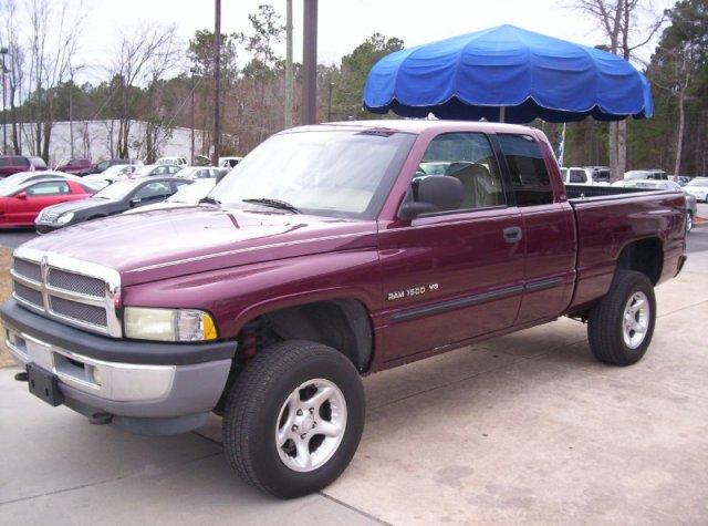 2001 Dodge Ram Pickup SLT