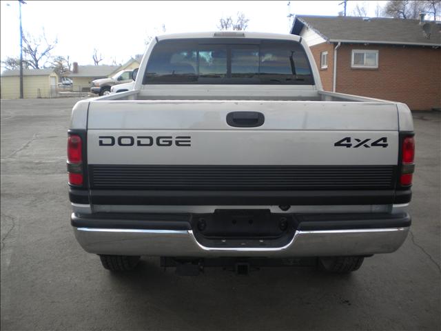 2001 Dodge Ram Pickup SLT
