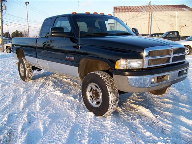 2001 Dodge Ram Pickup Base
