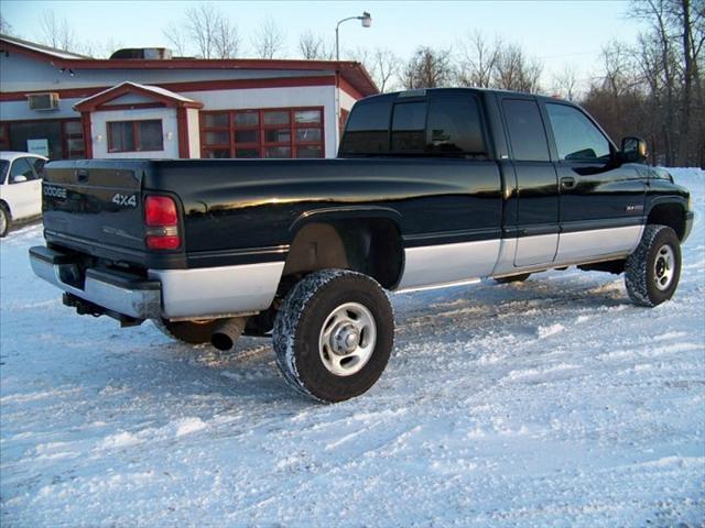 2001 Dodge Ram Pickup Base