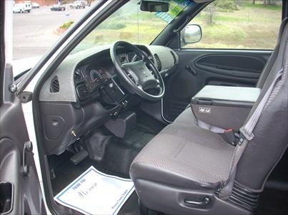 2001 Dodge Ram Pickup Base
