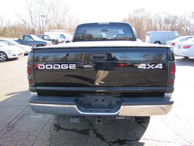 2001 Dodge Ram Pickup BOX