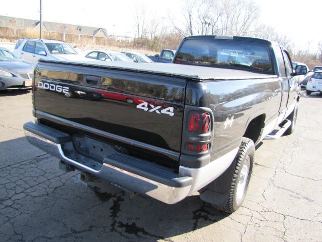 2001 Dodge Ram Pickup BOX