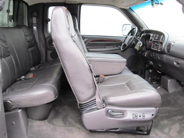 2001 Dodge Ram Pickup Unknown