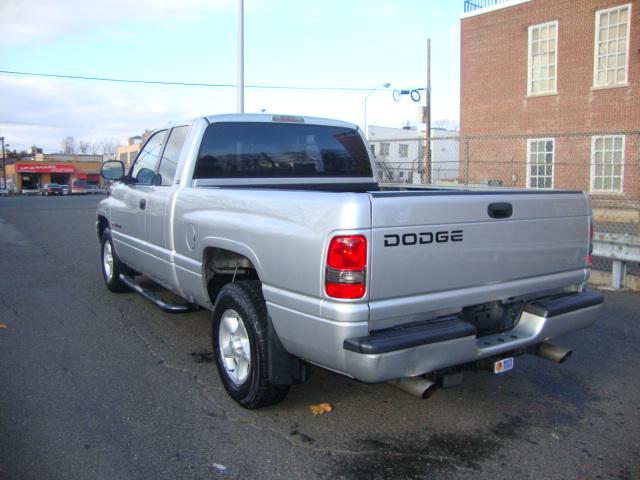 2001 Dodge Ram Pickup Cxl-2