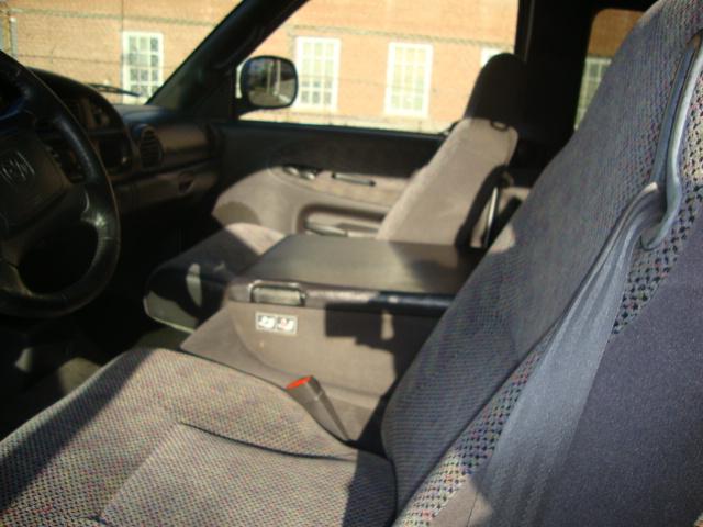 2001 Dodge Ram Pickup Cxl-2