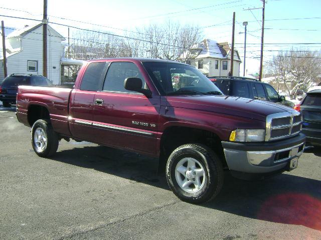 2001 Dodge Ram Pickup Base