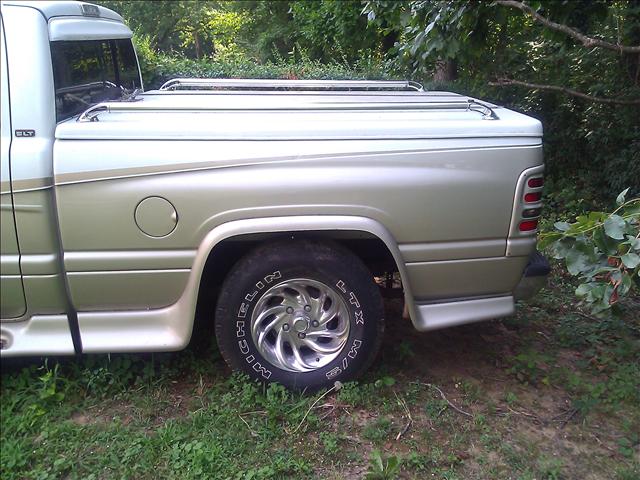 2001 Dodge Ram Pickup 14 Box MPR