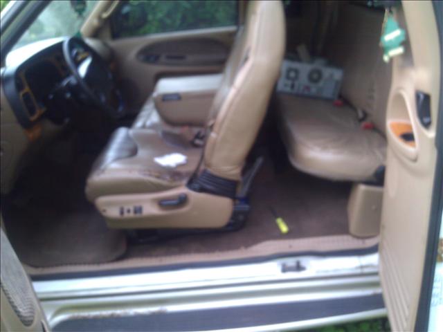2001 Dodge Ram Pickup 14 Box MPR