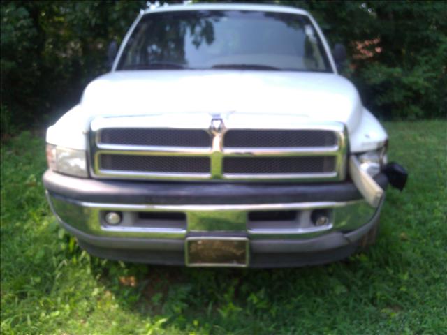 2001 Dodge Ram Pickup 14 Box MPR