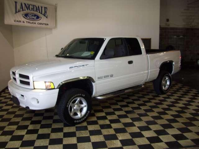 2001 Dodge Ram Pickup SLT