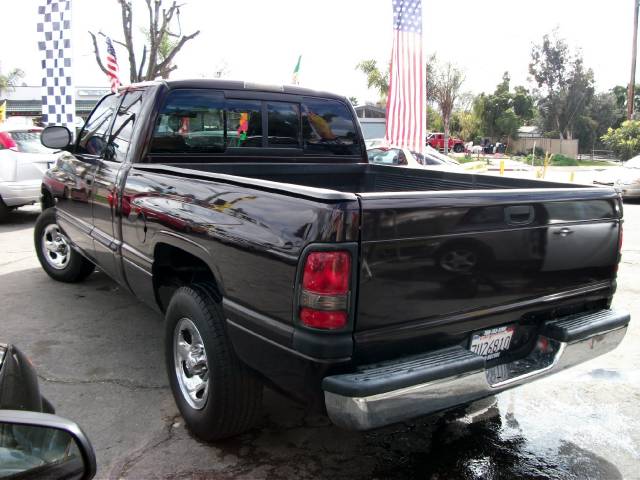 2001 Dodge Ram Pickup Base