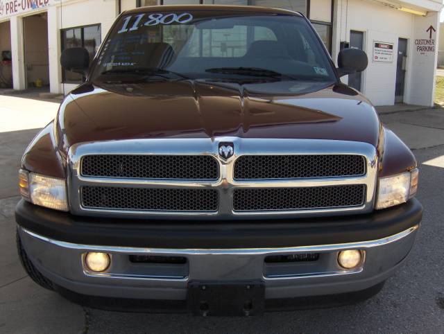 2001 Dodge Ram Pickup T Chairs
