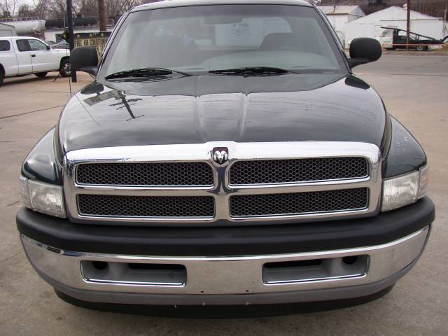 2001 Dodge Ram Pickup Base