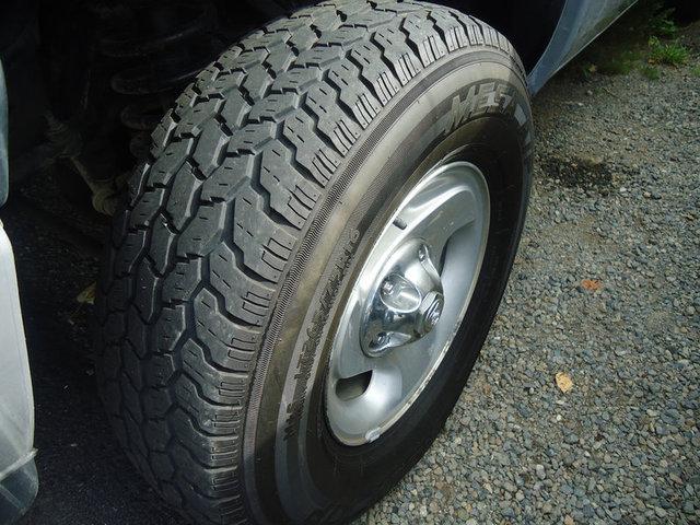 2001 Dodge Ram Pickup Reg Cab 135 WB HD 4WD