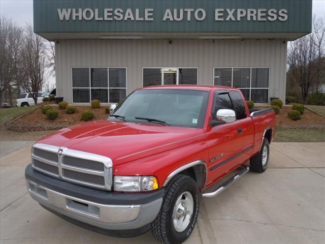 2001 Dodge Ram Pickup SLT