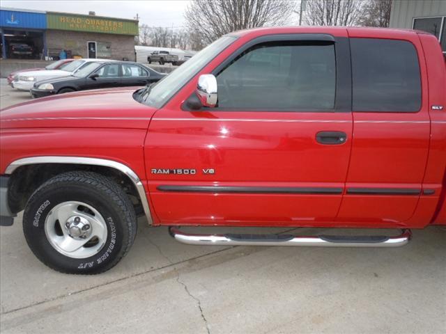 2001 Dodge Ram Pickup SLT