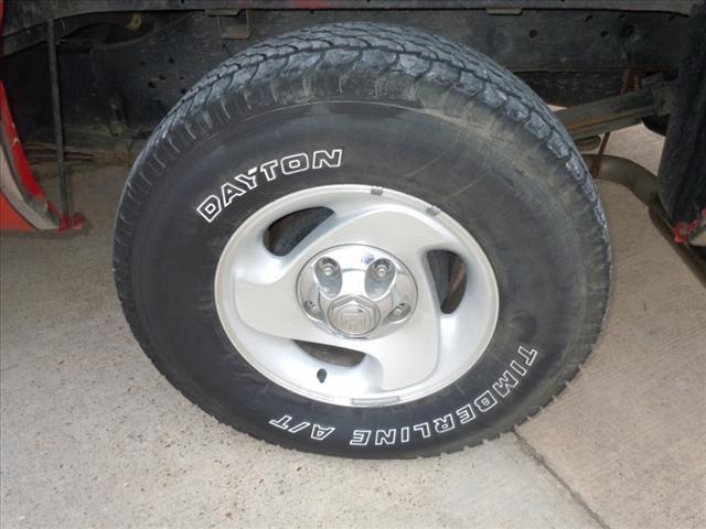 2001 Dodge Ram Pickup SLT