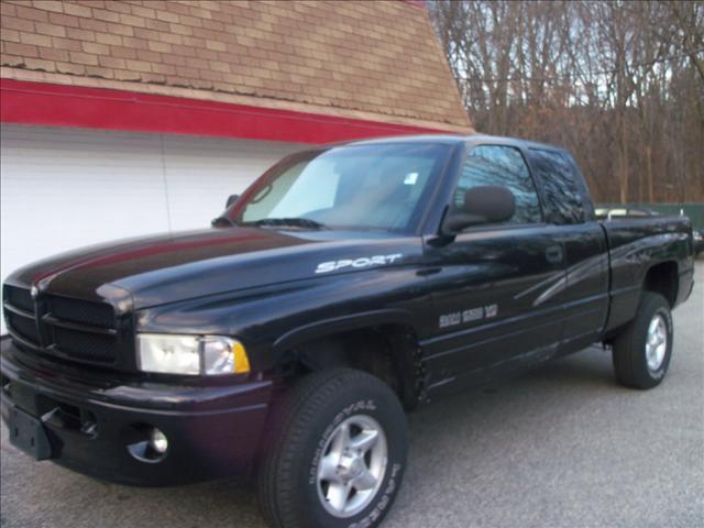 2001 Dodge Ram Pickup 1500 LT 4WD
